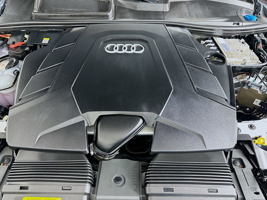 Thumbnail: 2021 Audi Q7 - 31