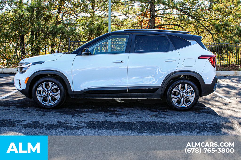 2024 Kia Seltos S photo 3