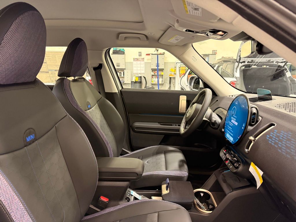 Thumbnail: 2025 MINI Cooper Countryman - 29