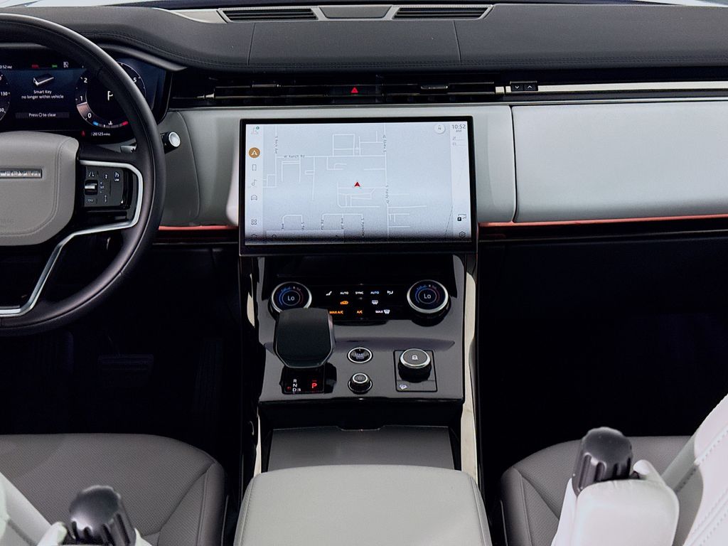 Thumbnail: 2023 Land Rover Range Rover Sport - 14