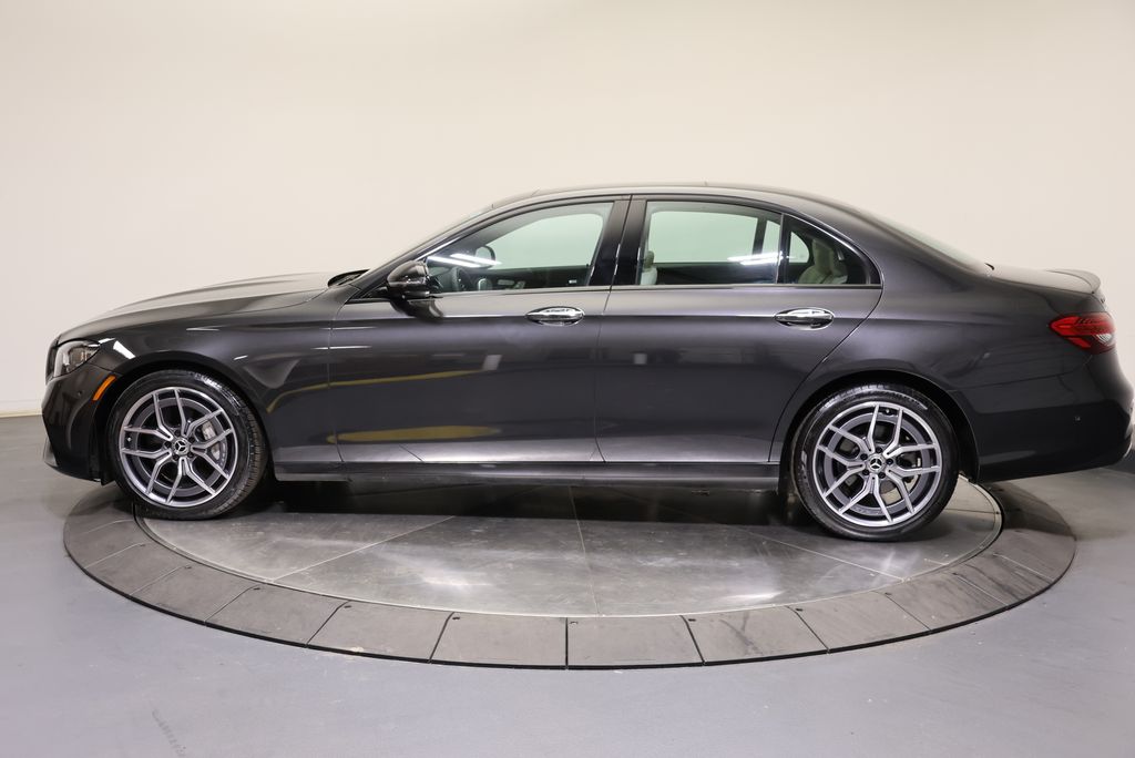 Thumbnail: 2023 Mercedes-Benz E-Class - 4