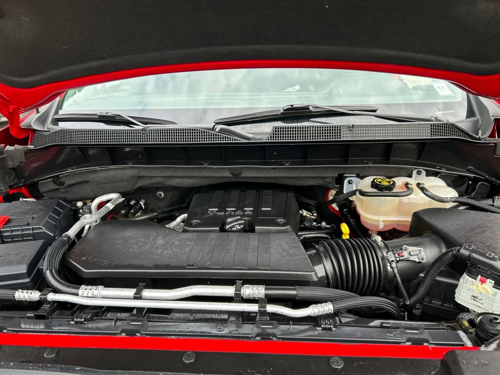 Used 2024 Red Chevrolet LT image 27