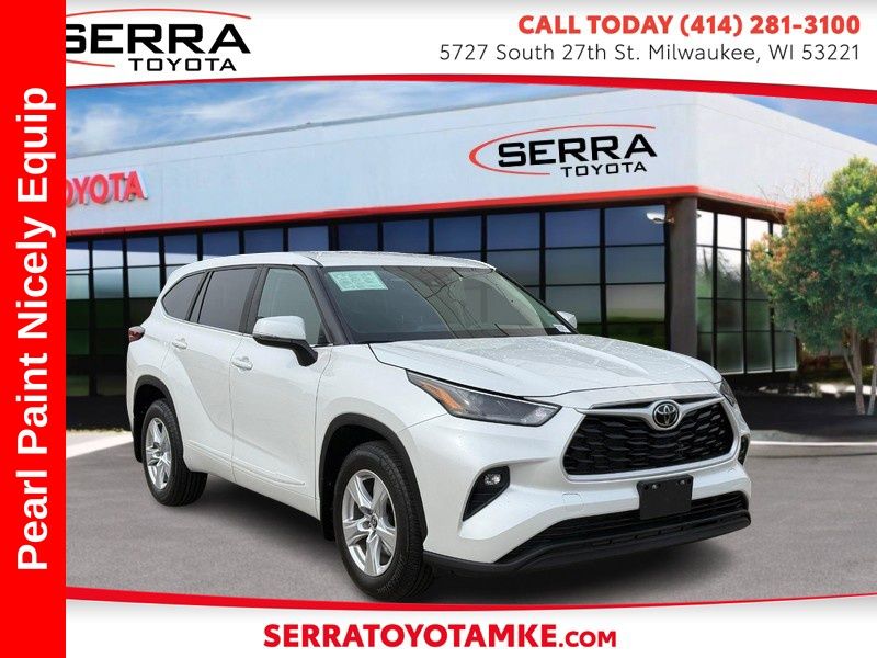 White (Wind Chill Pearl) 2023 Toyota Highlander SUV / Crossover Front-Wheel Drive 8-Speed Automatic