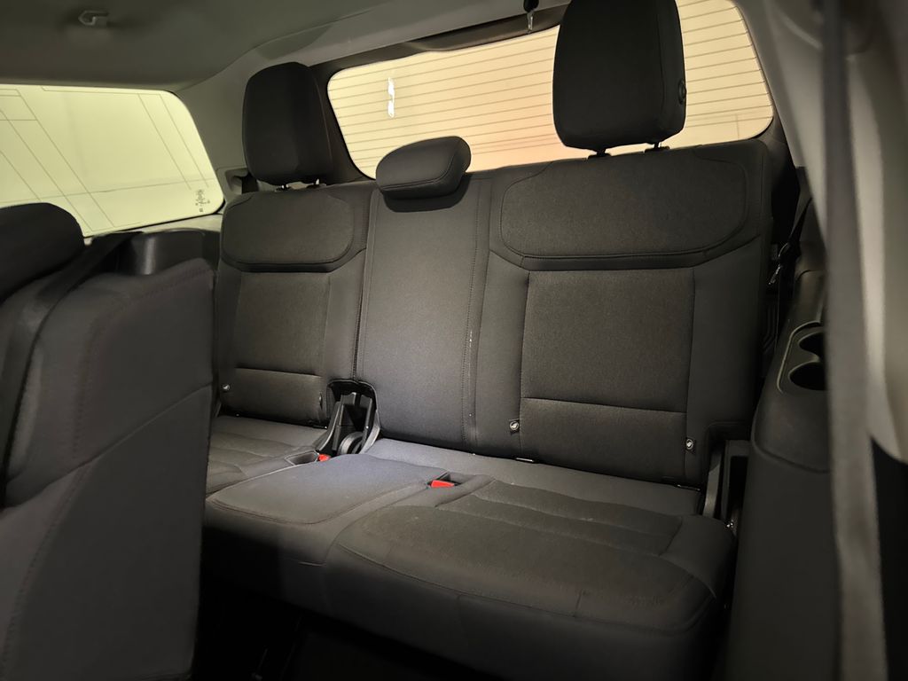 Used 2025 White Ford Active image 24
