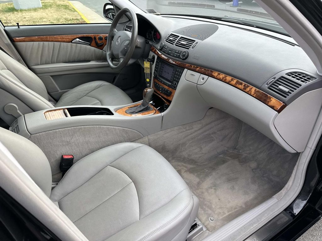 Thumbnail: 2006 Mercedes-Benz E-Class - 22