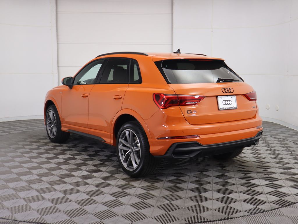 Thumbnail: 2025 Audi Q3 - 7
