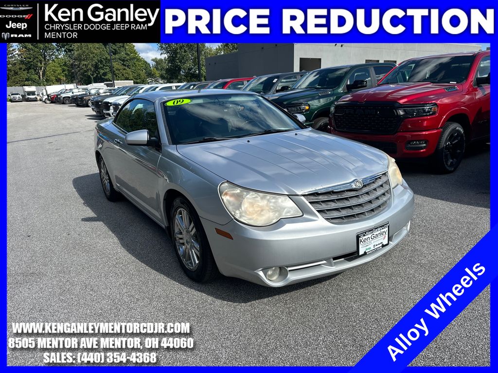 Bright Silver Metallic Clearcoat/Black Cloth Top 2009 Chrysler Sebring Convertible Front-Wheel Drive 6-Speed Automatic