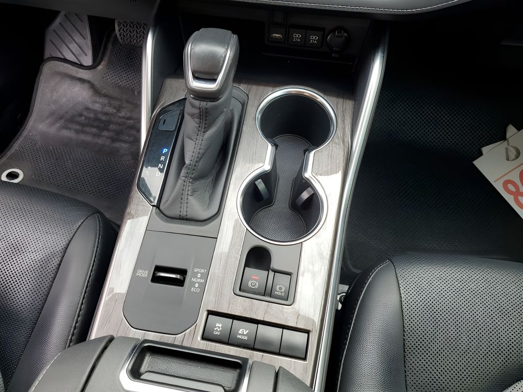 Used Car 2020 Toyota Highlander Hybrid  Limited For Sale Under $25,000 In Austin, Texas