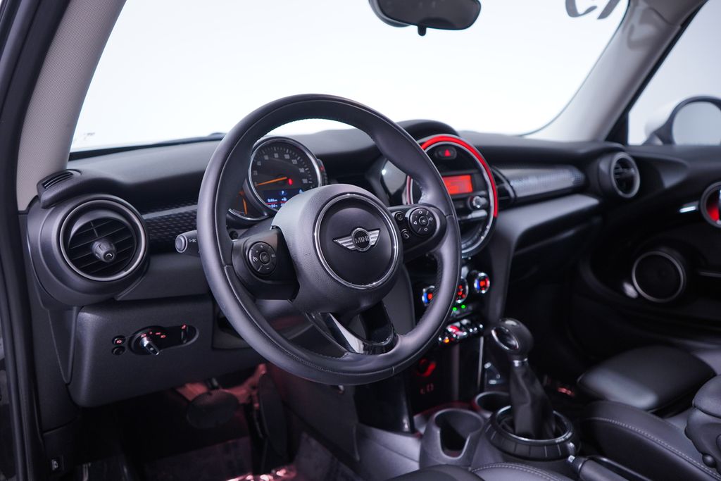 2015 MINI Cooper S Base 6