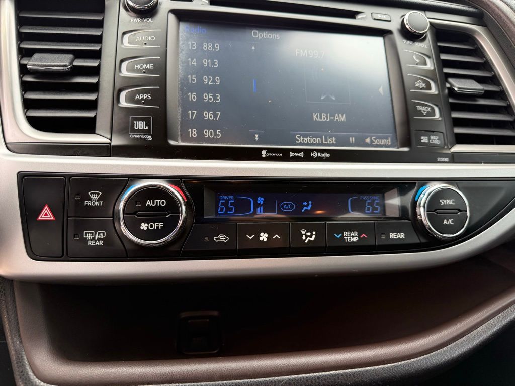 Thumbnail: 2018 Toyota Highlander - 19