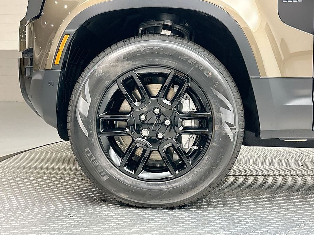 Thumbnail: 2026 Land Rover Defender - 5