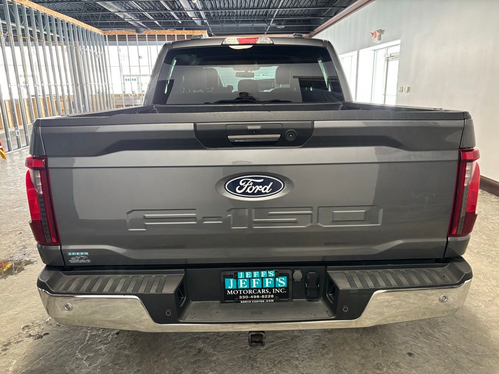 View vehicle photo 6