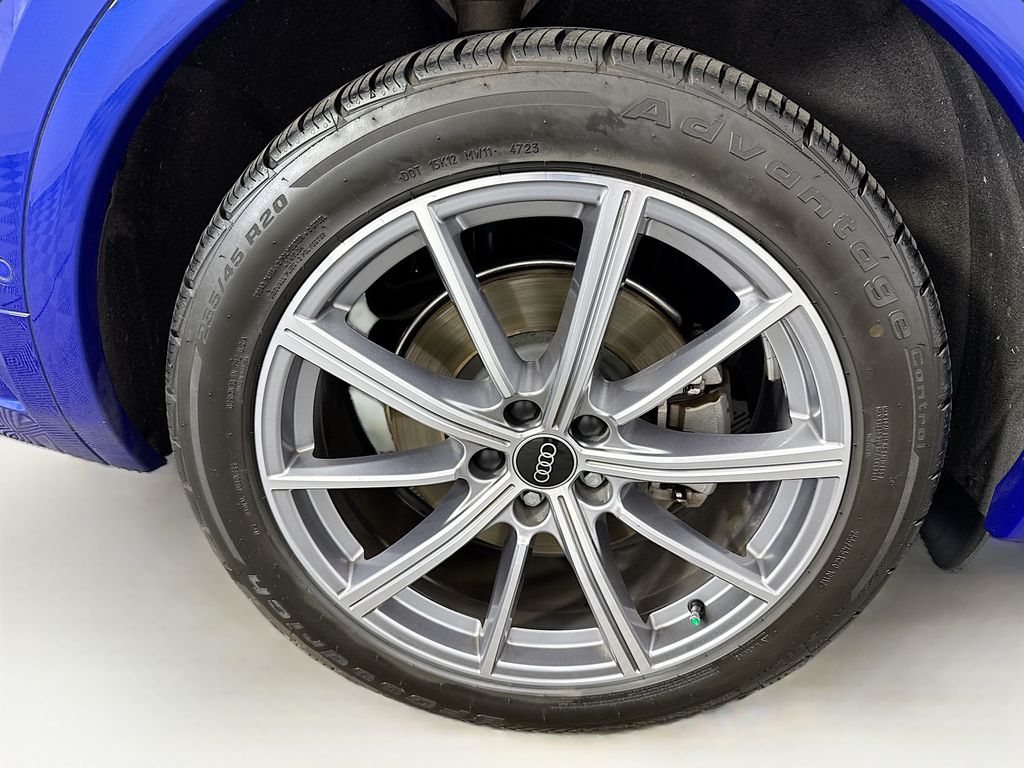 Thumbnail: 2022 Audi Q5 - 32