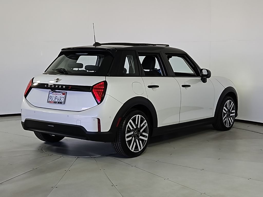 Thumbnail: 2025 MINI Cooper - 7