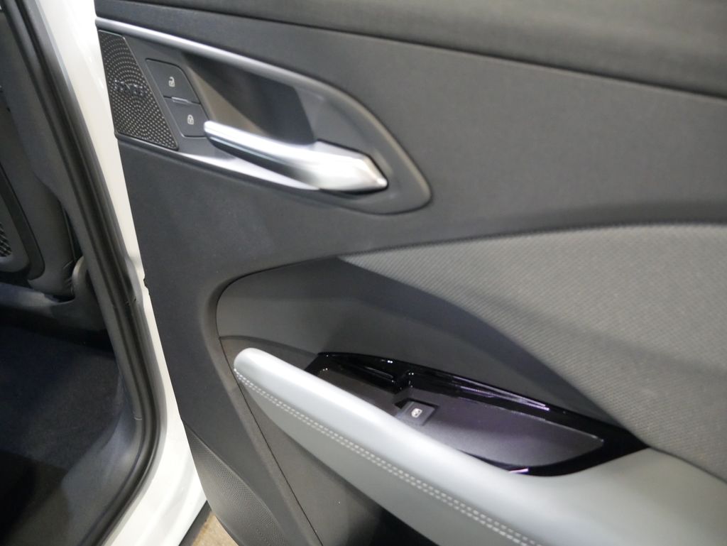 Thumbnail: 2026 Audi Q3 - 32