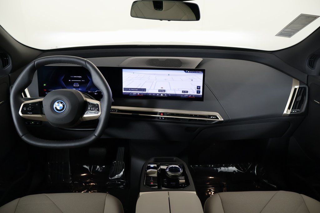 Thumbnail: 2025 BMW iX - 8