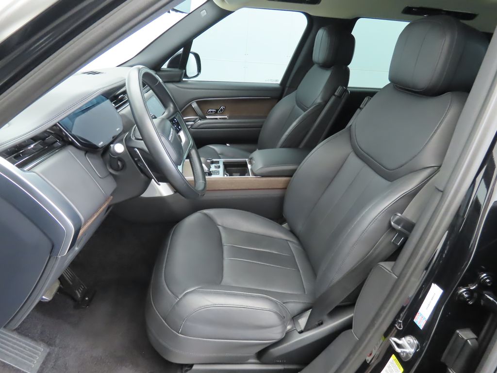 Thumbnail: 2023 Land Rover Range Rover - 19