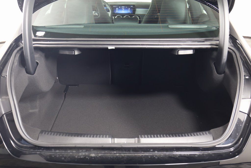 2025 Mercedes-Benz CLA 250 8