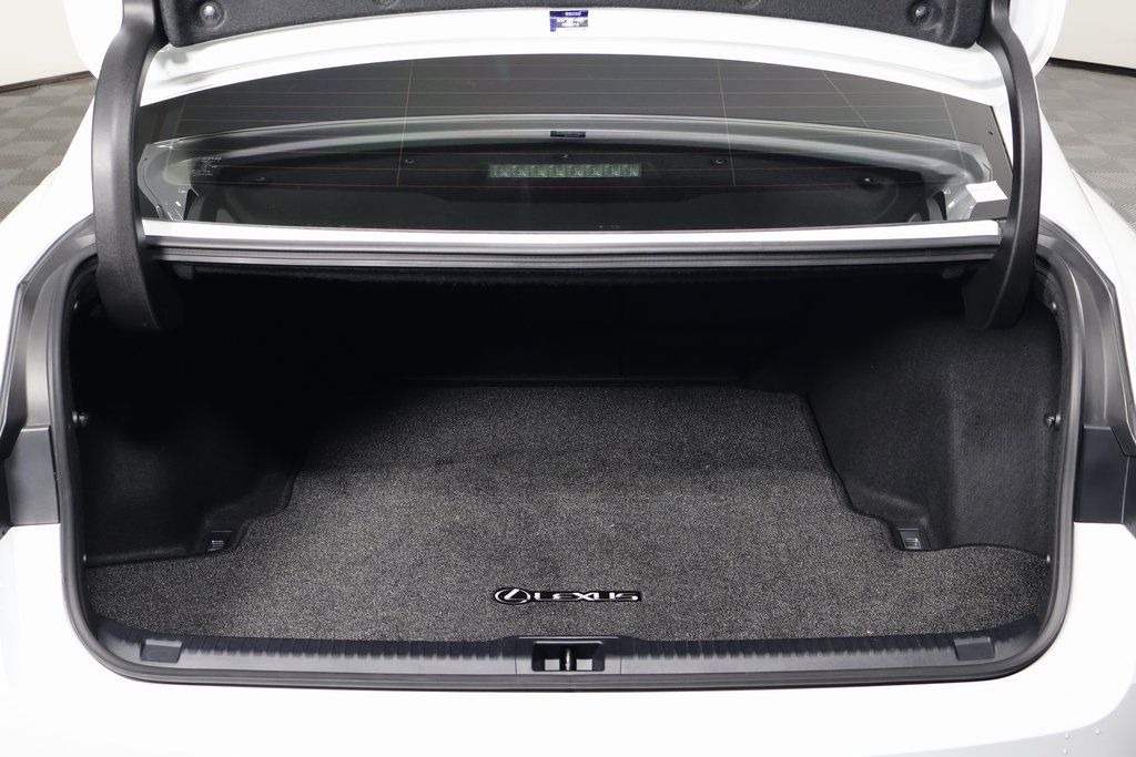 Thumbnail: 2023 Lexus IS - 14