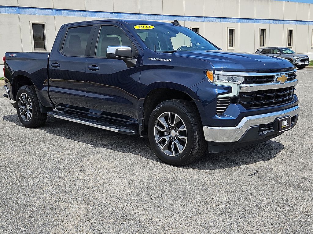 Northsky Blue Metallic 2022 Chevrolet Silverado 1500 LT Crew Cab 4WD Pickup Truck Four-Wheel Drive Automatic