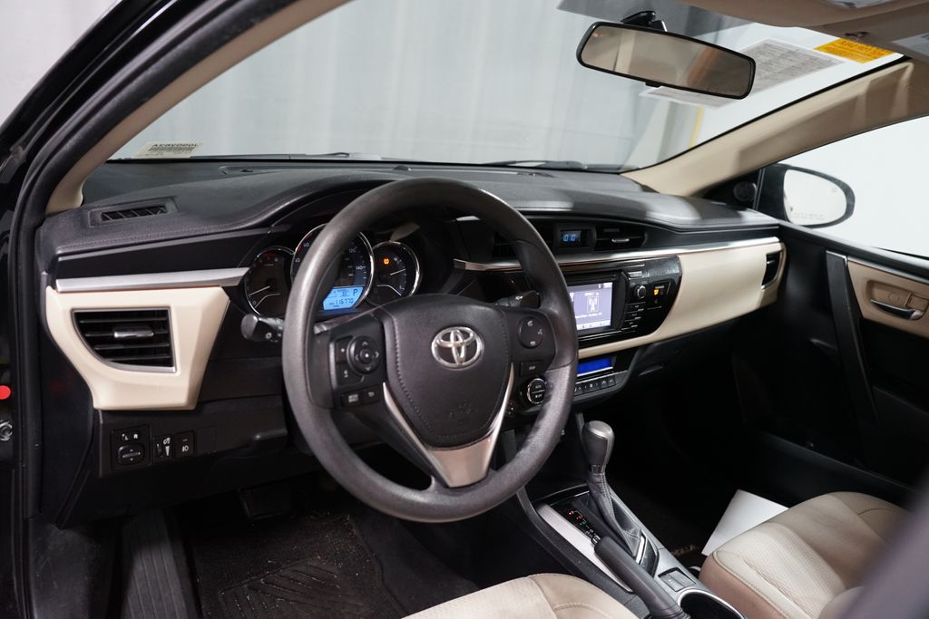 Thumbnail: 2014 Toyota Corolla - 7