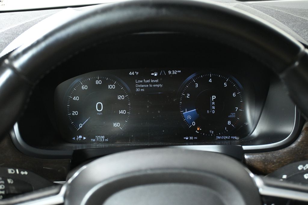 Thumbnail: 2017 Volvo S90 - 19