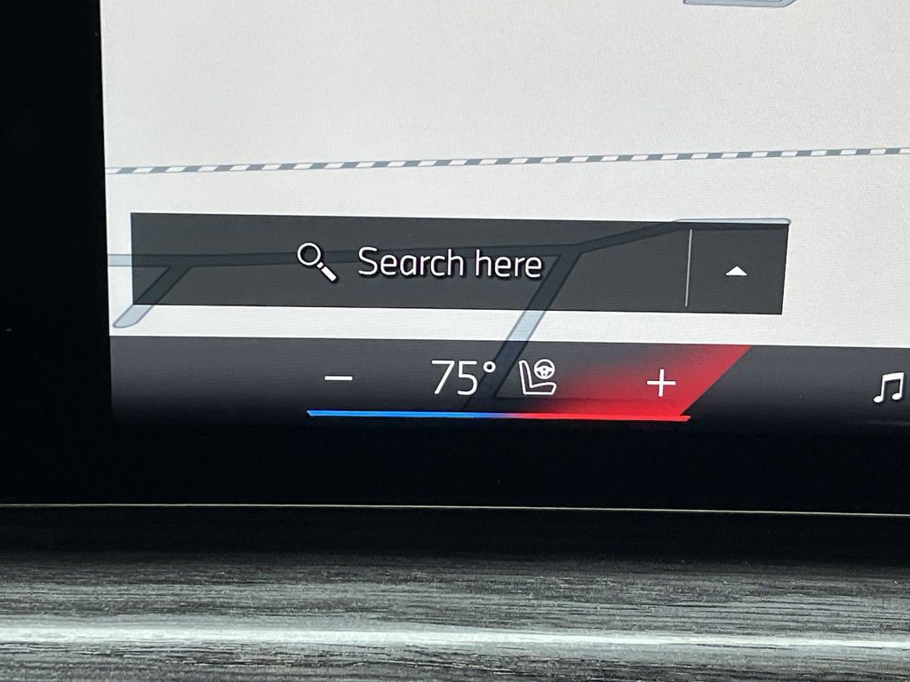 Thumbnail: 2025 BMW 7 Series - 19