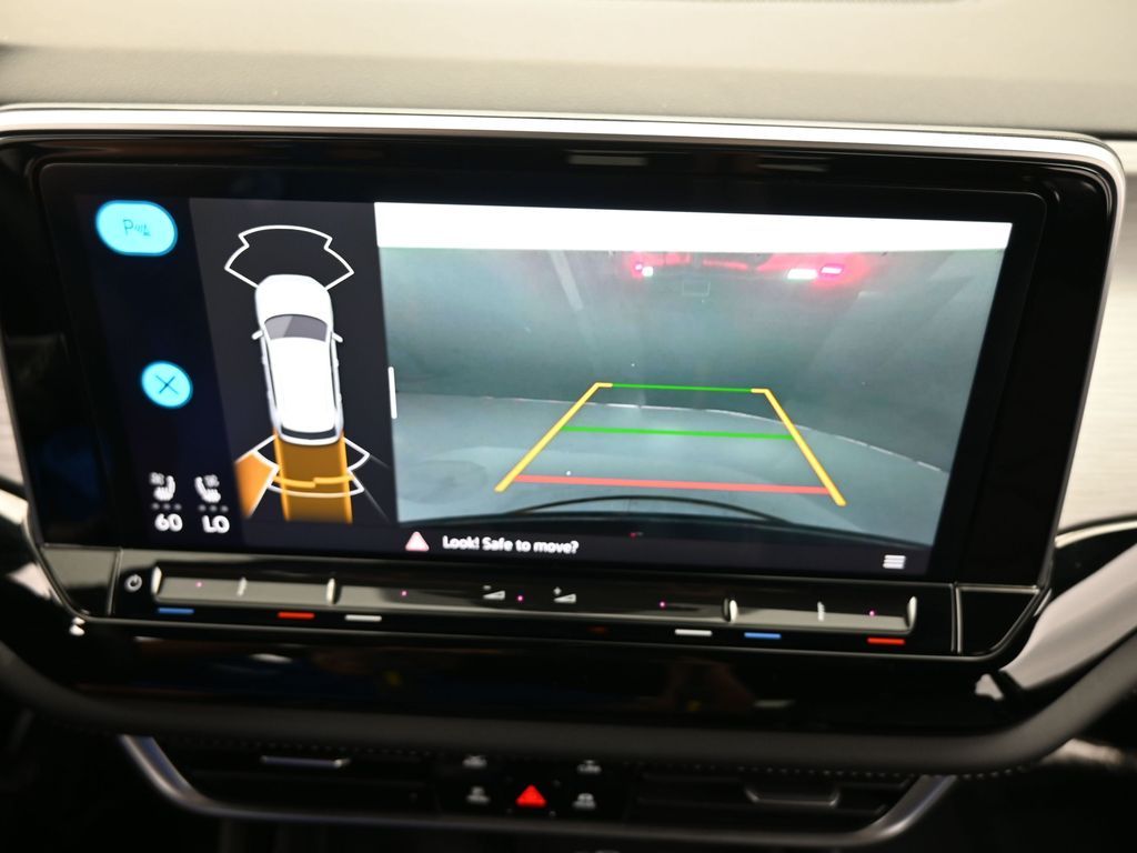 Used 2024 Deep Black Volkswagen 2.0T SE w/Technology image 20