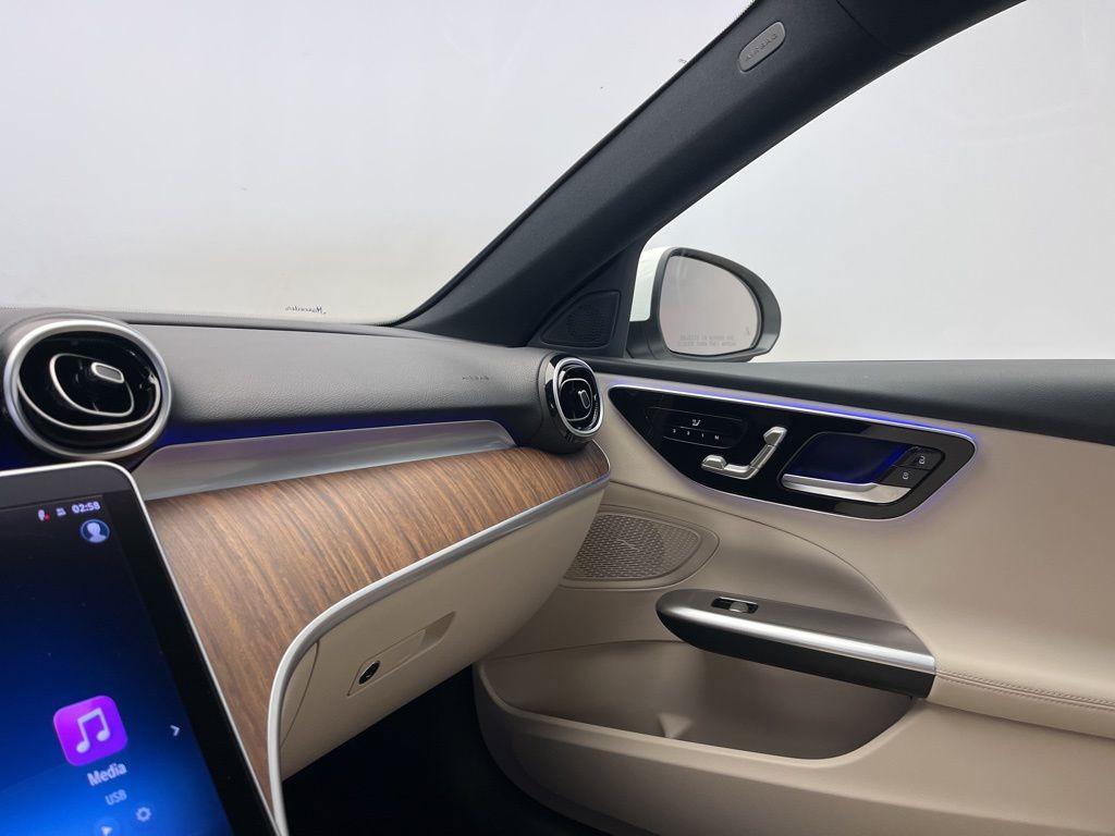 Thumbnail: 2025 Mercedes-Benz C-Class - 21
