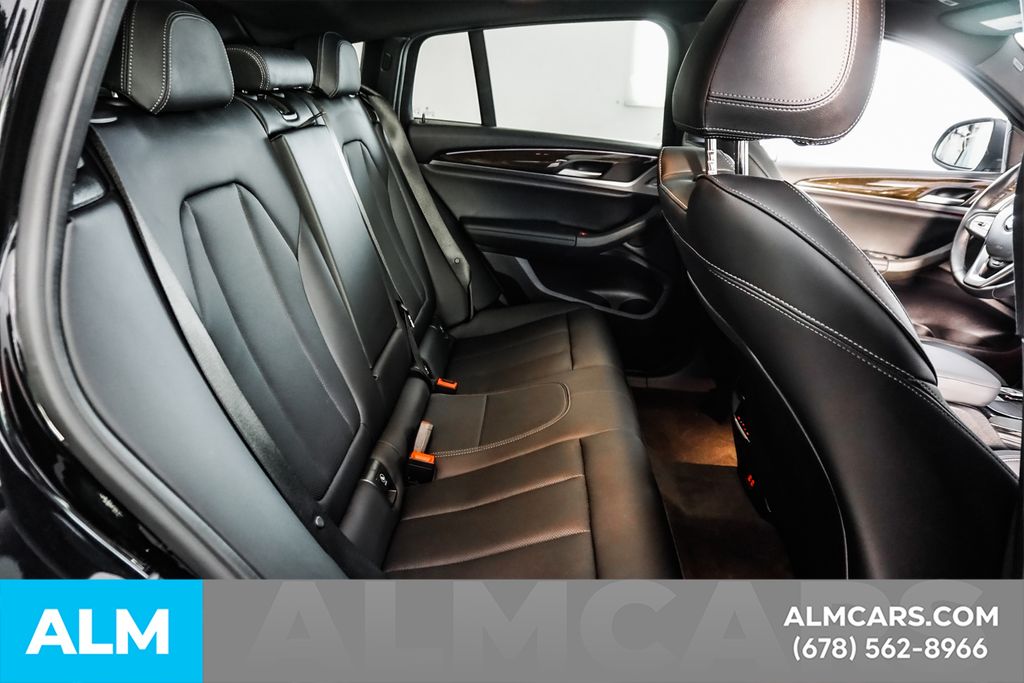Used 2025 Black BMW xDrive30i image 20