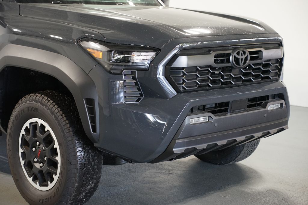 Thumbnail: 2025 Toyota Tacoma - 4