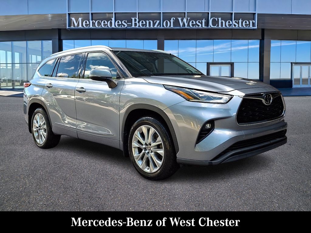 Moon Dust 2021 Toyota Highlander SUV / Crossover All-Wheel Drive 8-Speed Automatic
