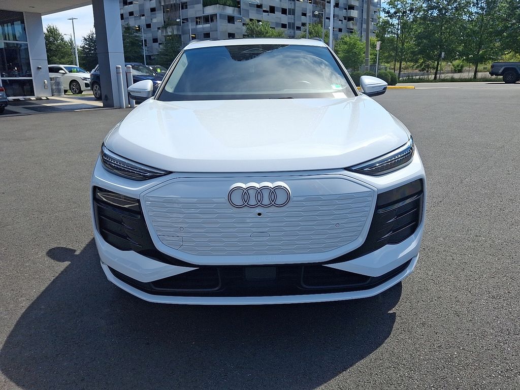 Thumbnail: 2025 Audi Q6 e-tron - 2