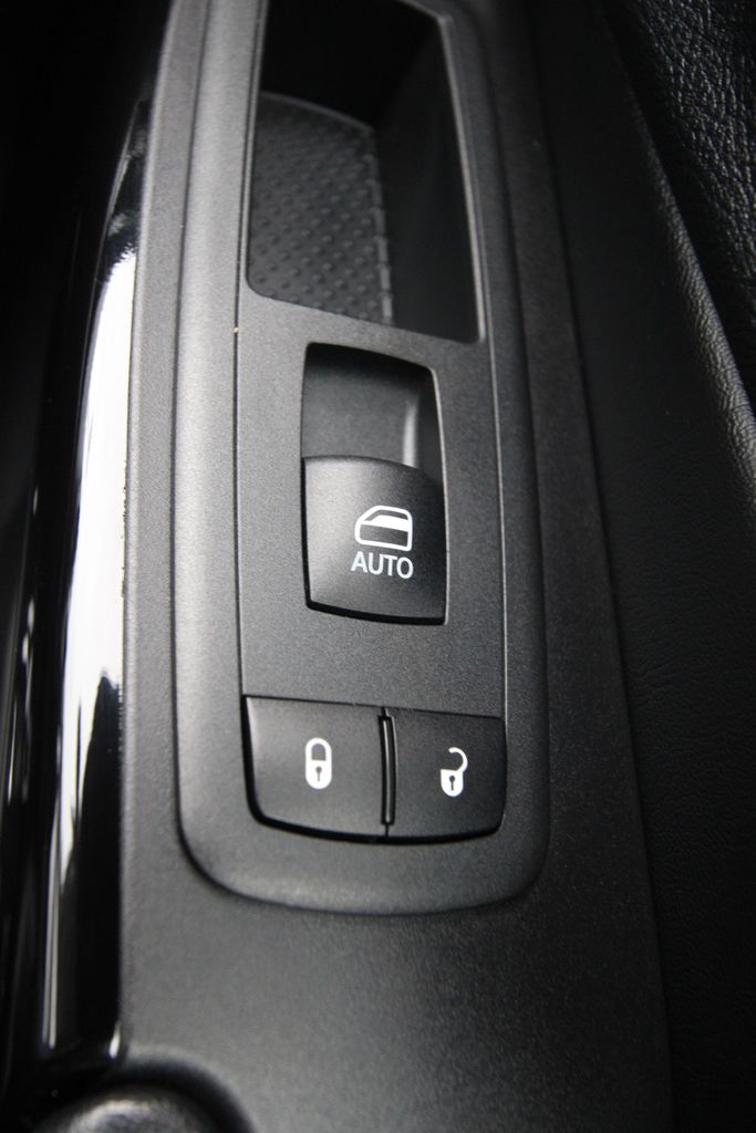 Used 2020 Jeep Cherokee SUV
