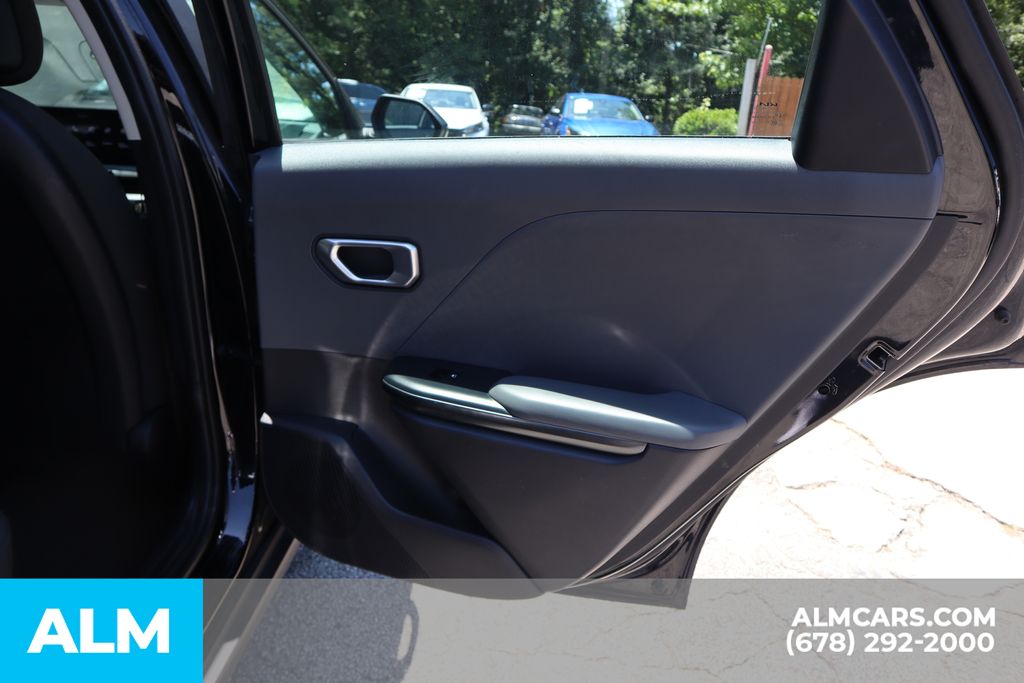 Used 2025 Black Kia LXS image 25
