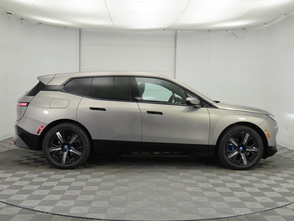 2025 BMW iX xDrive50 4