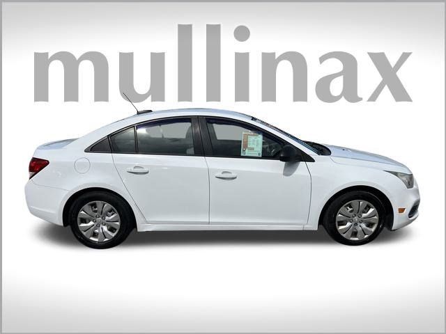 Used 2016 Chevrolet Cruze Limited LS with VIN 1G1PC5SG0G7117939 for sale in Lake Park, FL