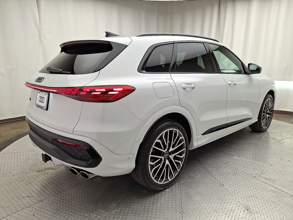 Thumbnail: 2025 Audi SQ5 - 3