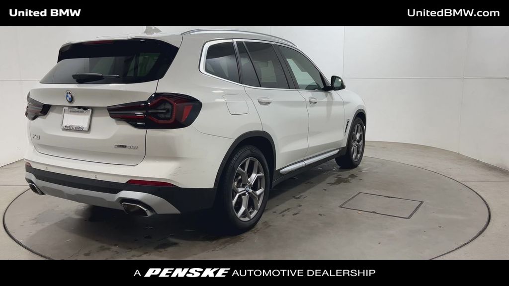 2022 BMW X3 sDrive30i 8
