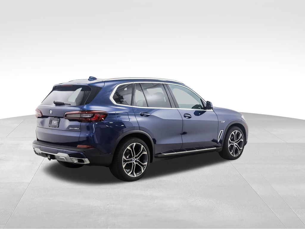 Thumbnail: 2023 BMW X5 - 5
