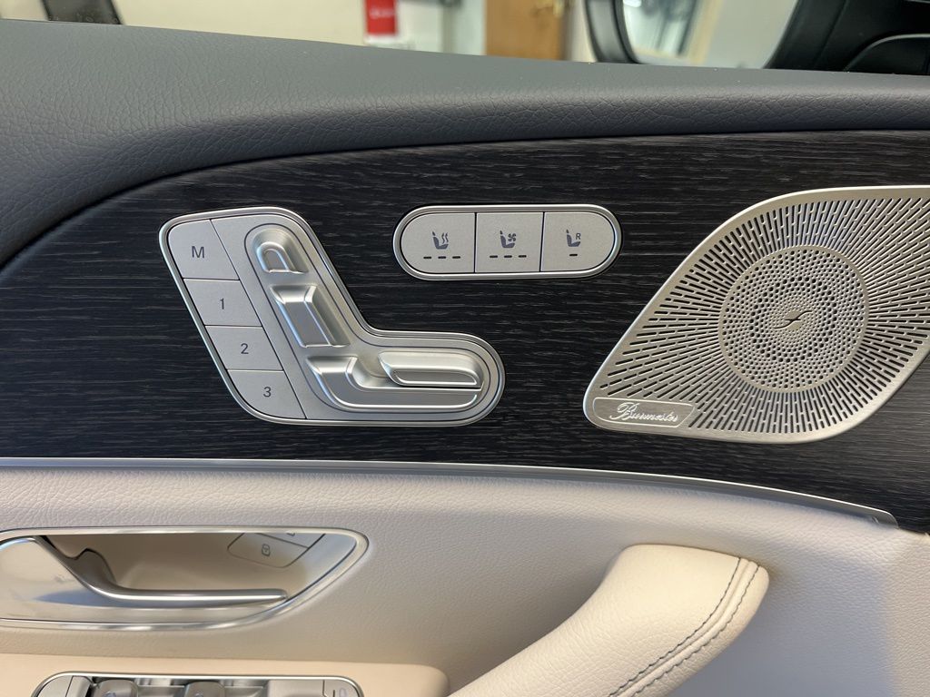 Thumbnail: 2026 Mercedes-Benz GLS - 12