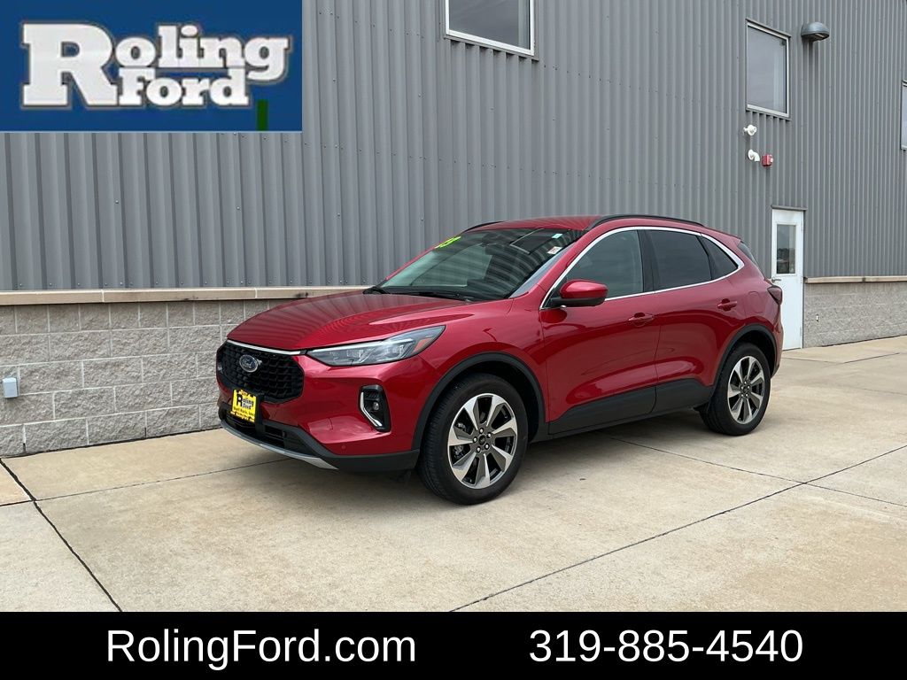 Rapid Red Metallic Tinted Clearcoat 2023 Ford Escape Platinum AWD SUV / Crossover All-Wheel Drive 8-Speed Automatic