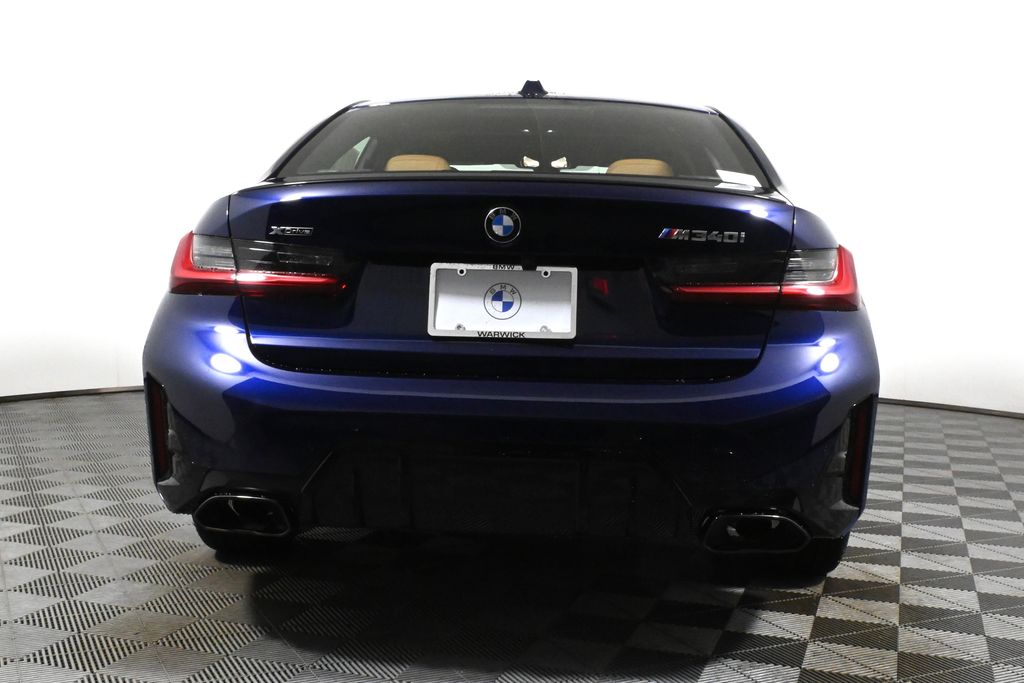 Thumbnail: 2026 BMW 3 Series - 6