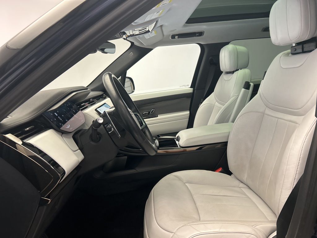 Thumbnail: 2023 Land Rover Range Rover Sport - 12