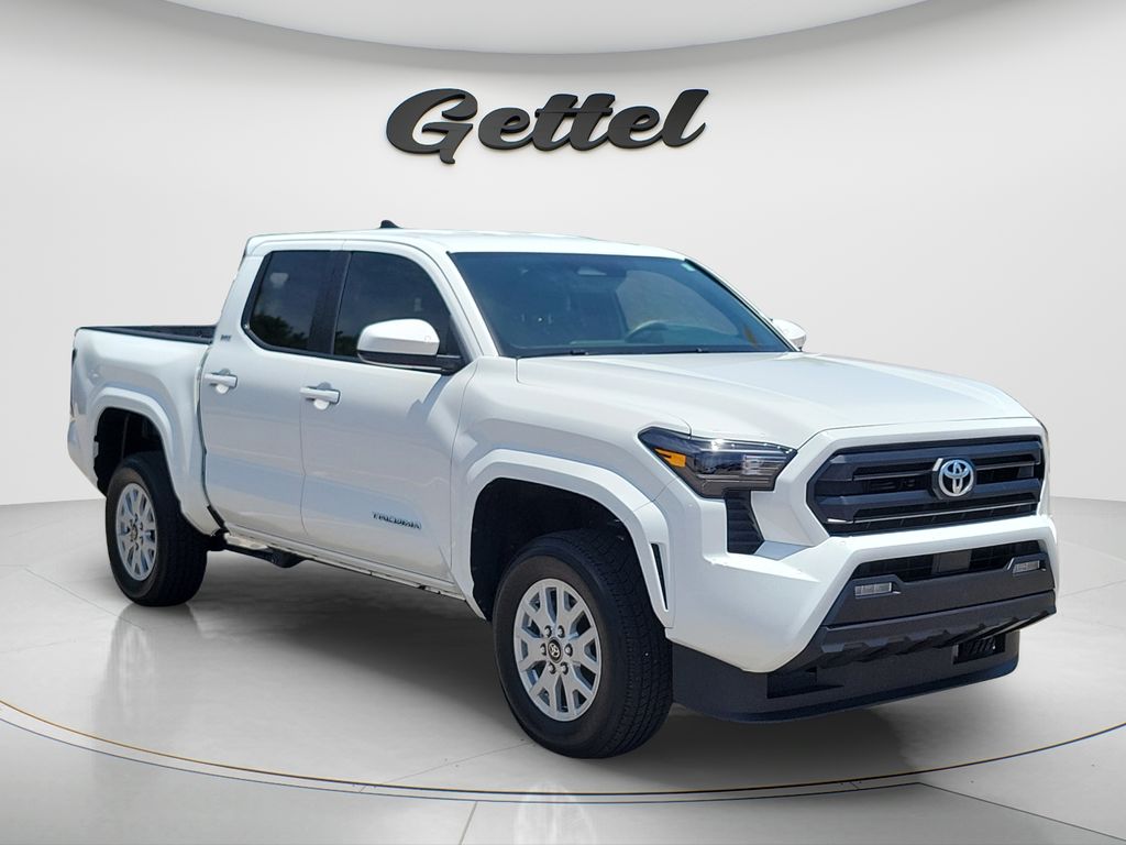 Certified Used 2025 White Toyota SR5 image 3