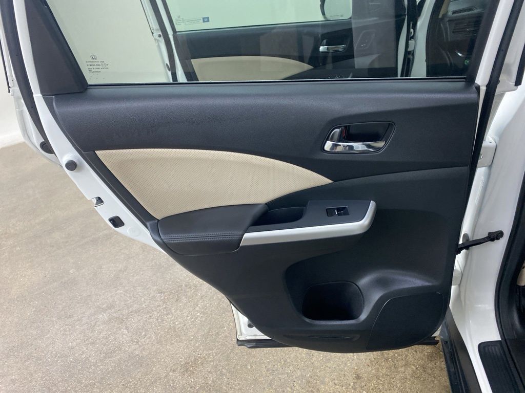 2016 Honda CR-V Touring photo