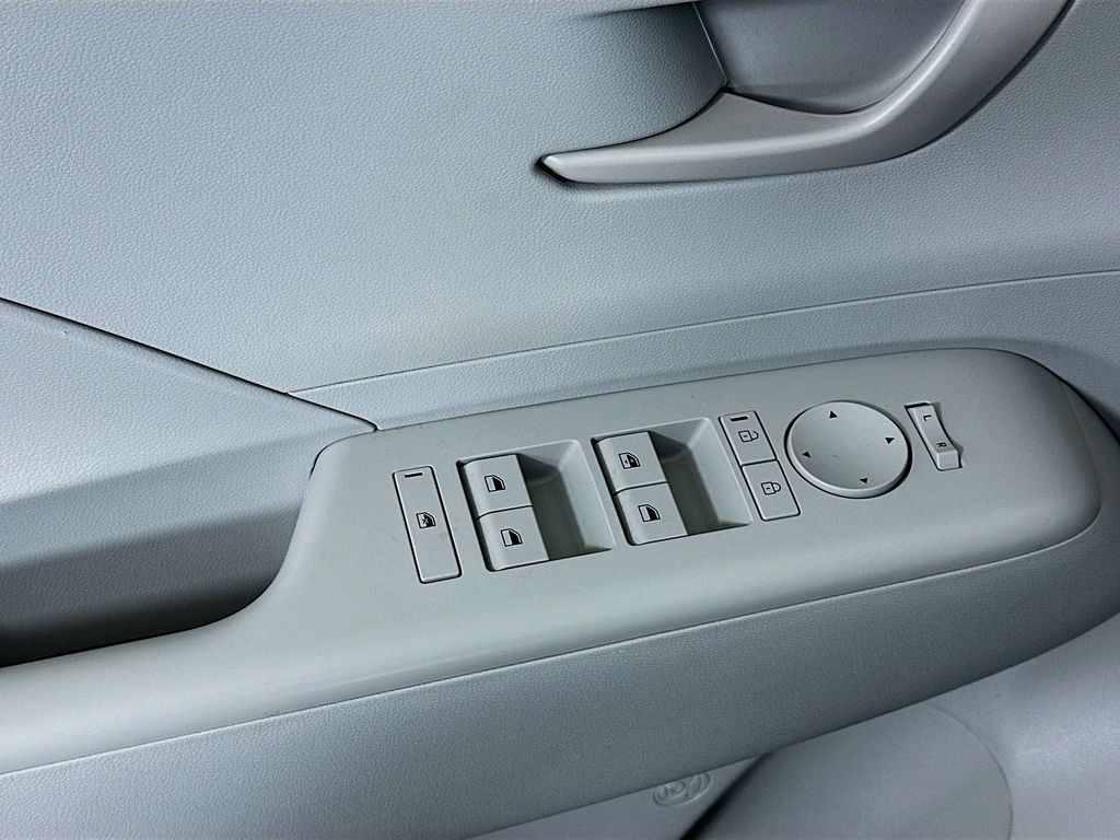 Thumbnail: 2024 Hyundai Kona - 17