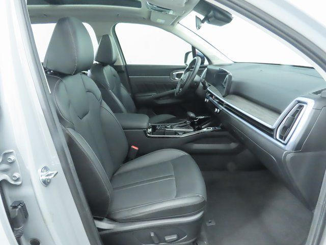 Thumbnail: 2024 Kia Sorento - 21