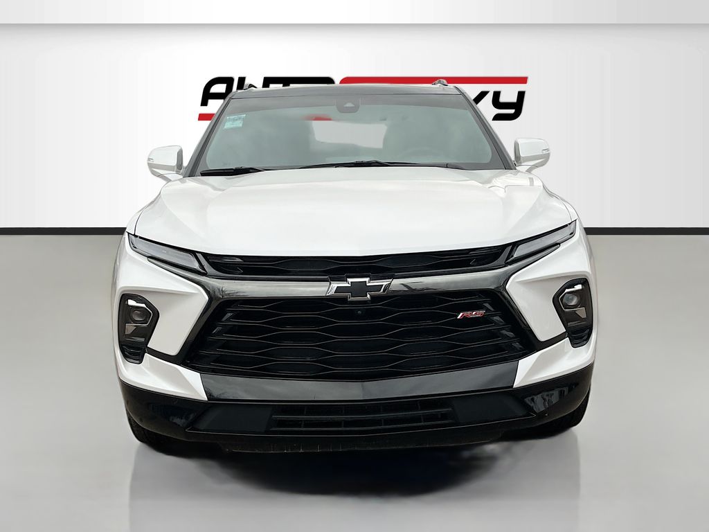Used 2025 Beige Chevrolet RS image 2