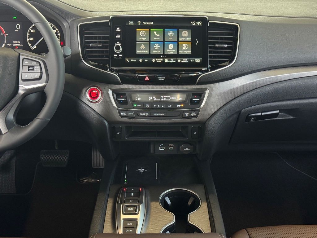2026 Honda Ridgeline RTL White at Classic Honda Galveston